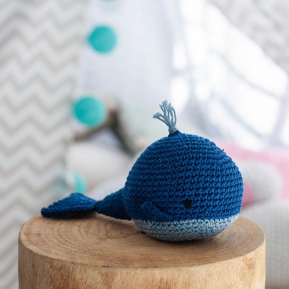 Whale Crochet Kit - Hoooked