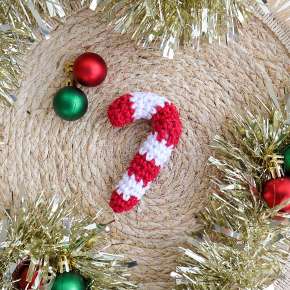 DIY Christmas Ornaments Crochet Kit - Hoooked