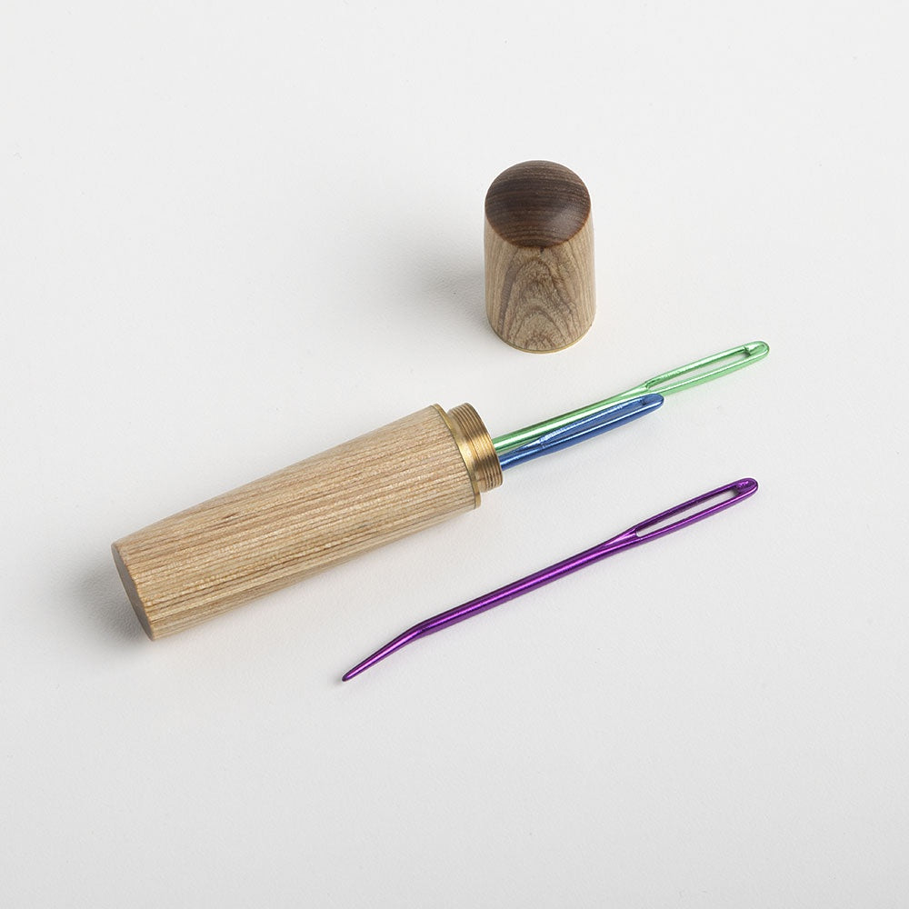 Tapestry Needles - Bent Tip with Wood Holder
