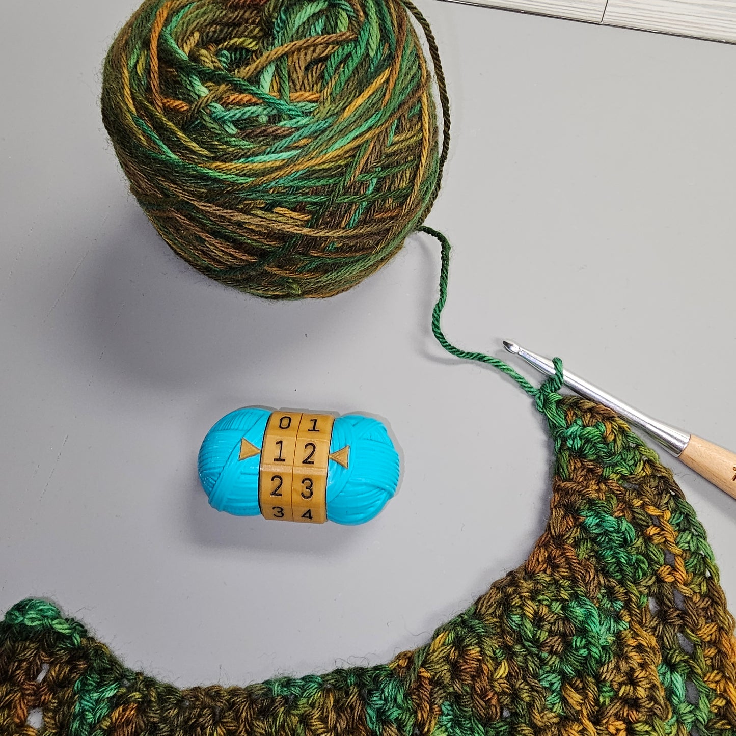 Teal Yarn Skein Row Counter