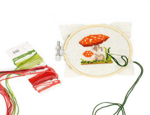 Mini Embroidery Kit - Mushroom