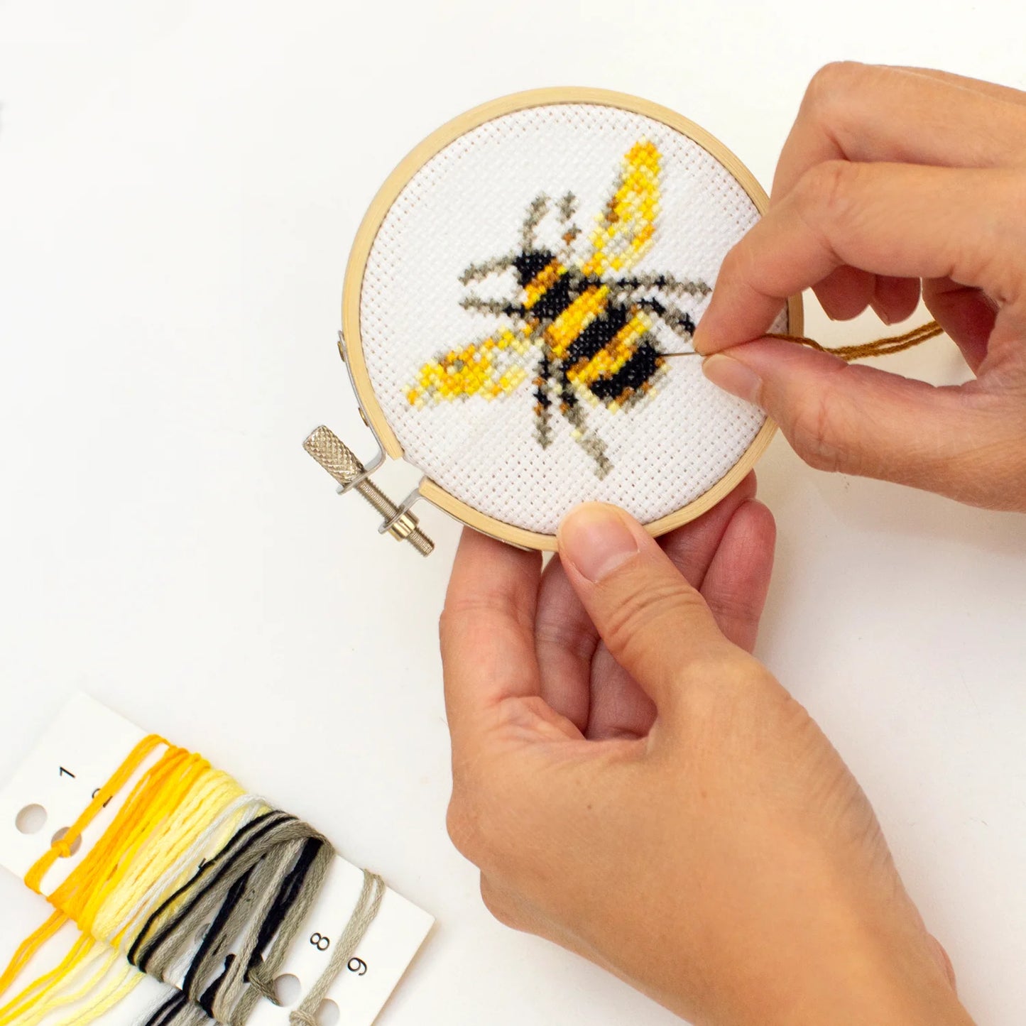 Mini Embroidery Kit - Bee