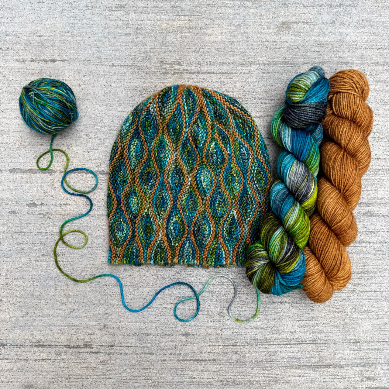 Rhinebeck Hat Kit - Polka Dot Sheep