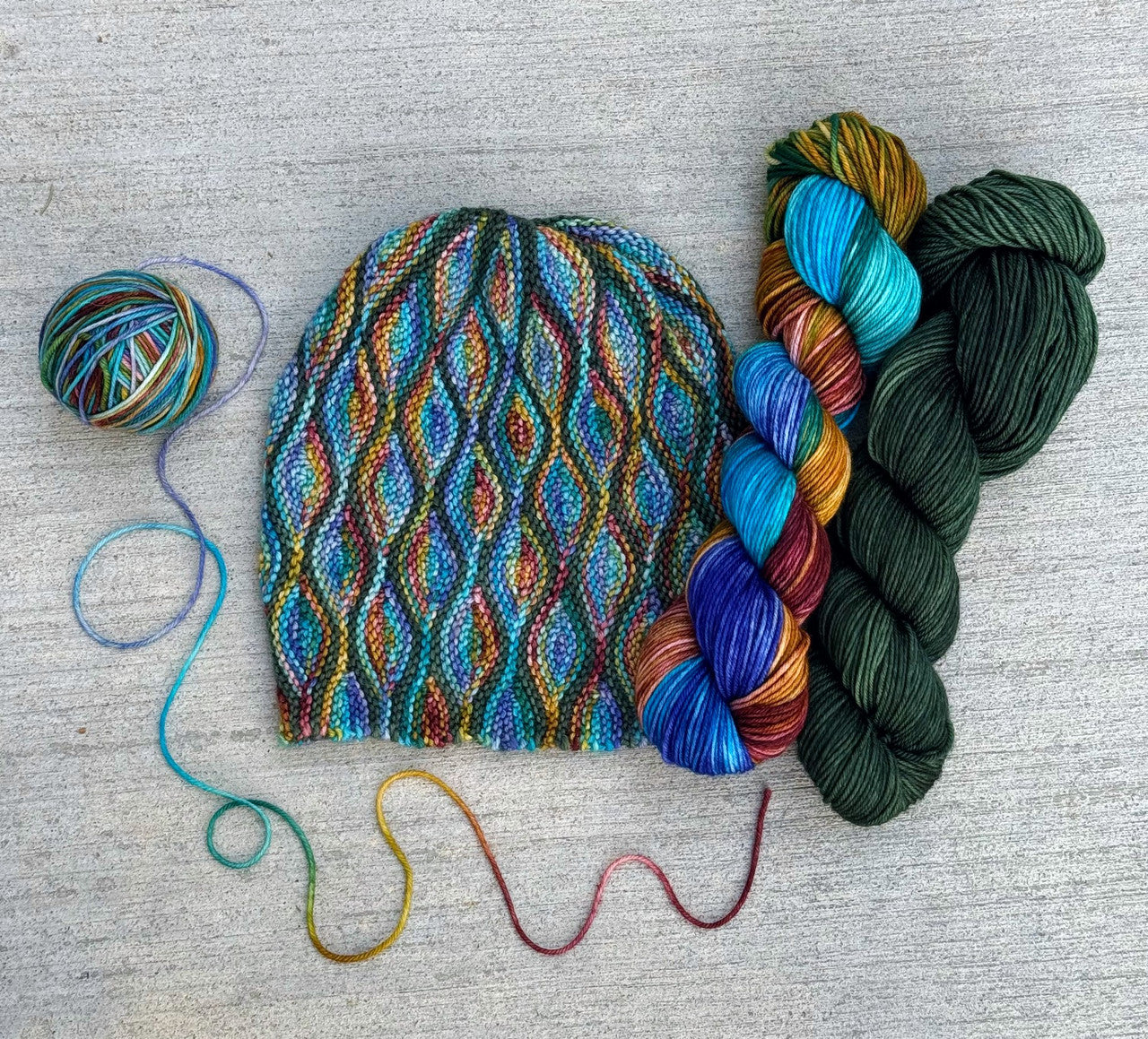 Rhinebeck Hat Kit - Polka Dot Sheep